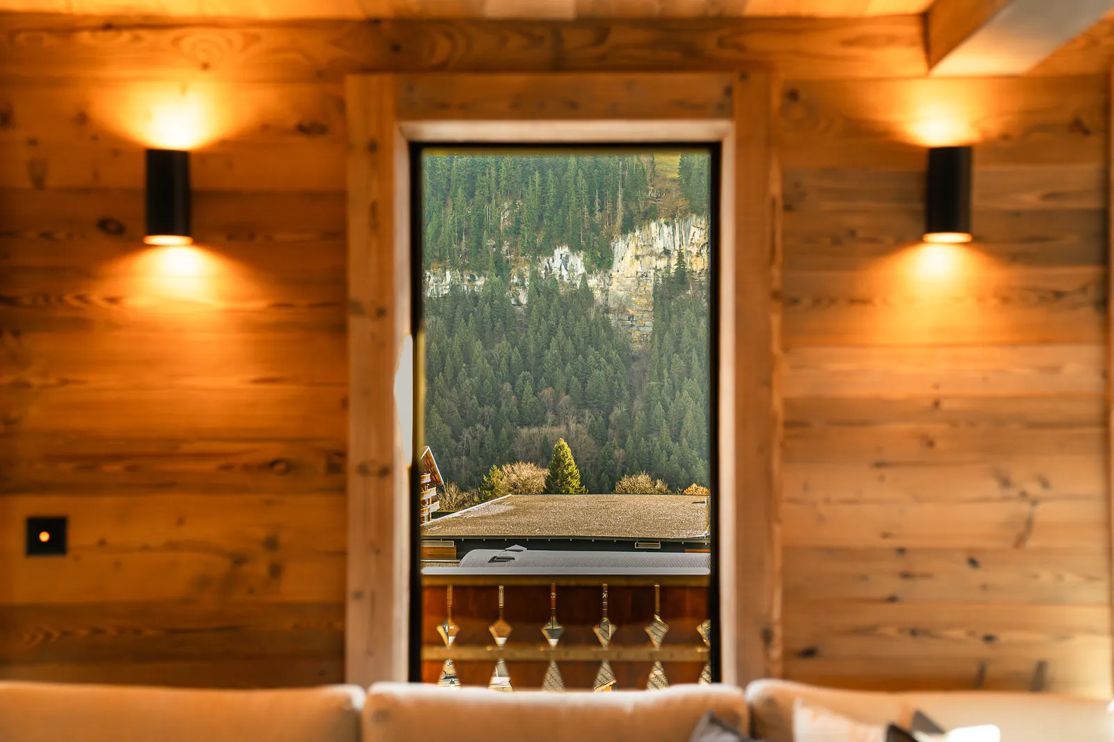 Latitude Champéry | Production Red Vision